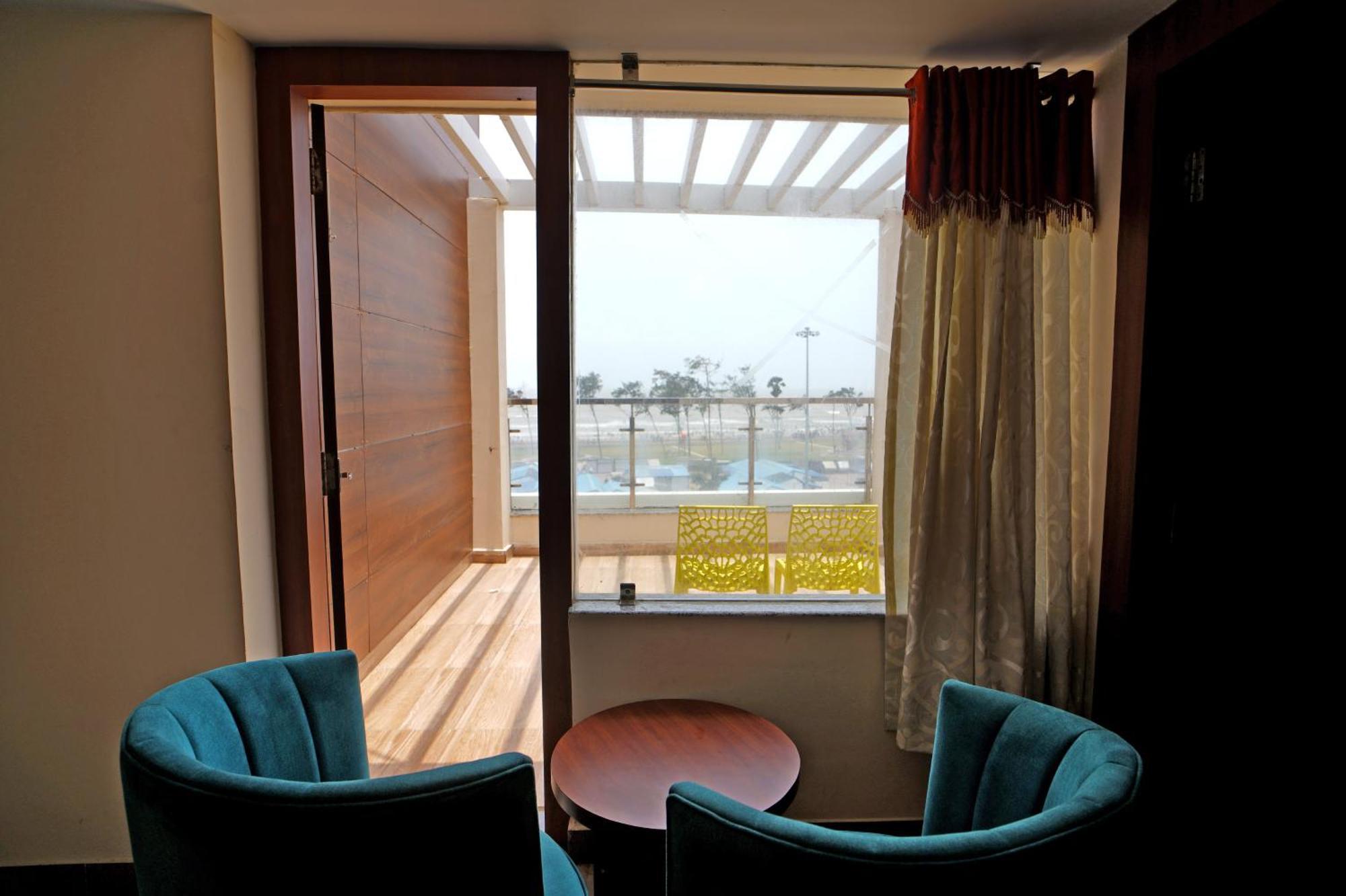 Royal Sea View !! Beach Front With Free Wifi !! Digha  Exterior photo