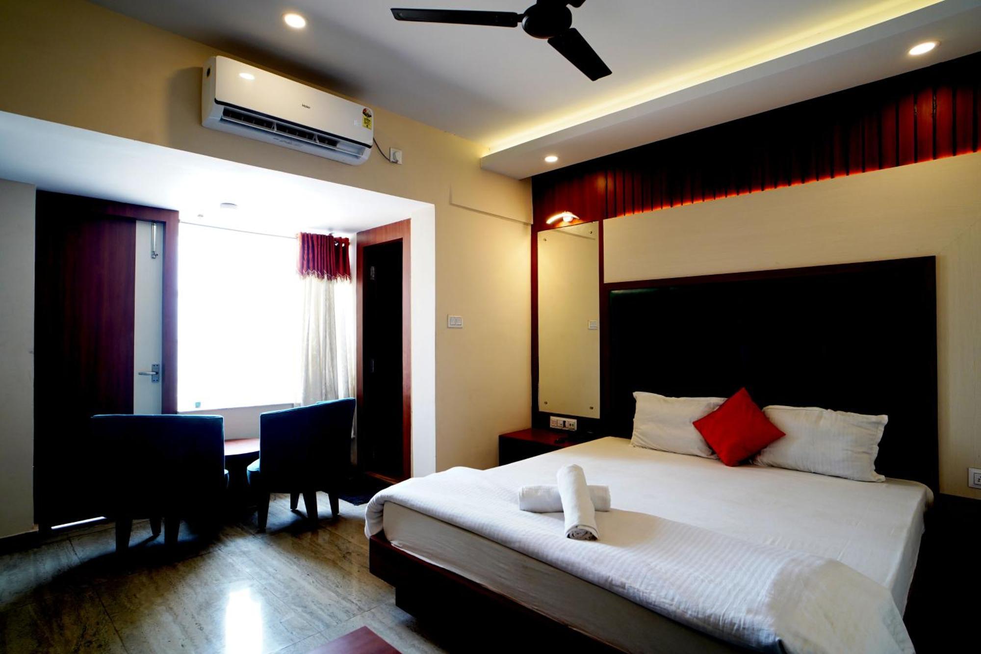 Royal Sea View !! Beach Front With Free Wifi !! Digha  Exterior photo