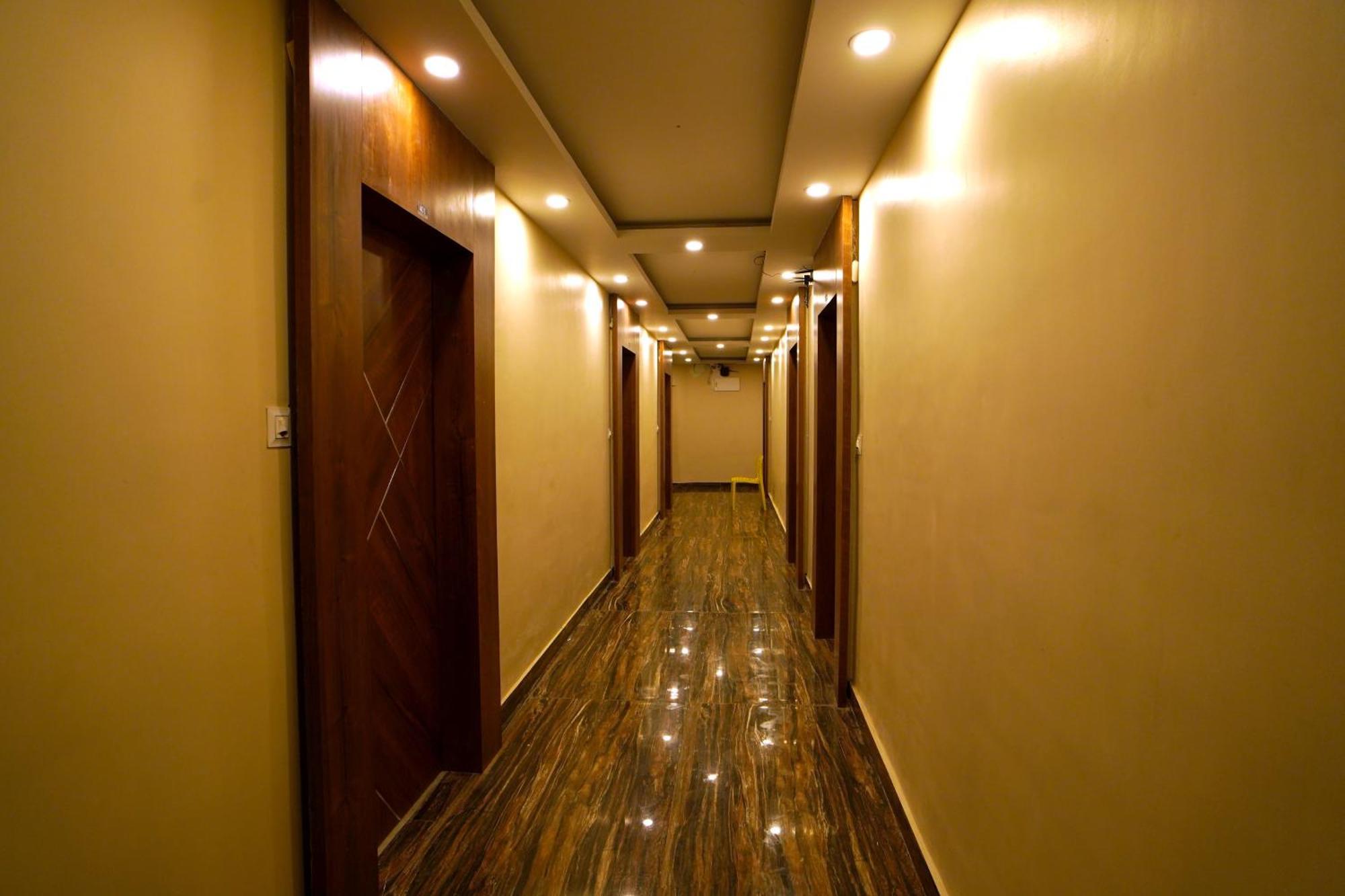 Royal Sea View !! Beach Front With Free Wifi !! Digha  Exterior photo