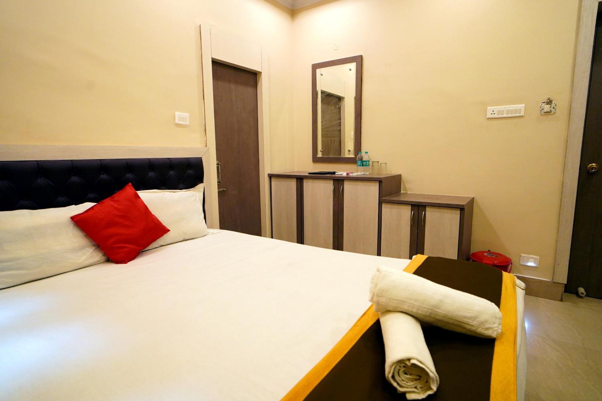 Royal Sea View !! Beach Front With Free Wifi !! Digha  Exterior photo